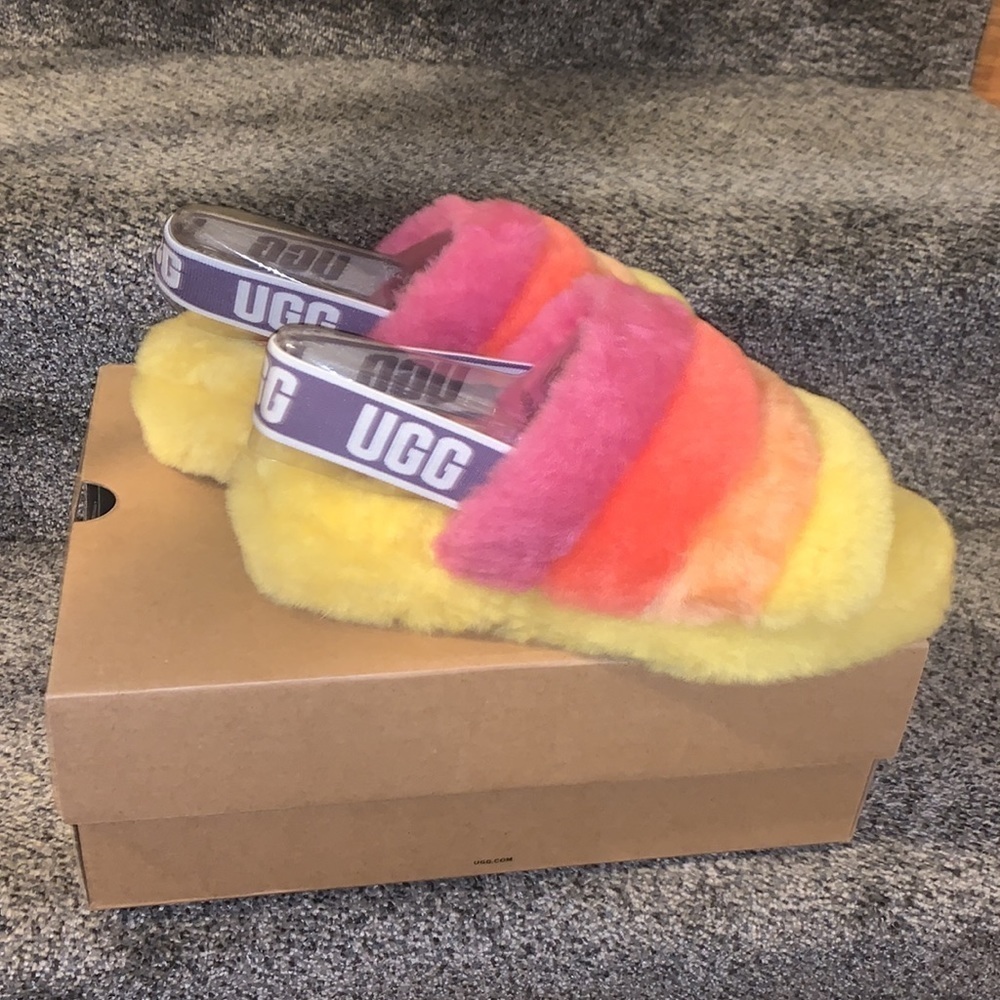 UGG Pride Fluff Yeah flat sandals in yellow rainbow - Picture 6 of 6